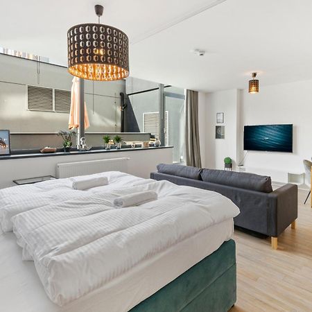 布拉迪斯拉发Lam Yacht Club - Terrace 10M2公寓 外观 照片